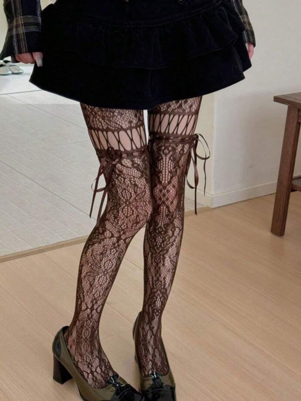 Lace Bow Thighs brown
